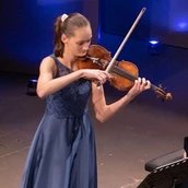 Das Preisträgerduo Celine Höferlin & Babette Pihusch.