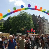 Das Lesbisch-schwule Stadtfest, Eisenacher Ecke Fuggerstraße mit Ballons