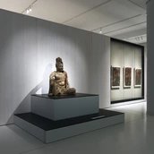 Bodhisattva Avalokiteshvara in Wasser-Mond-Pose