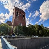 Epiphanienkirche an der Stadtautobahn Epiphanienkirche an der Stadtautobahn