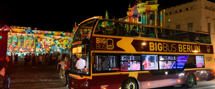 Big Bus Berlin während des Festivals of Lights