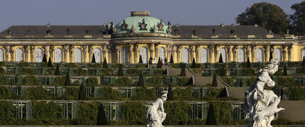 Sanssouci mit Weinberg in Potsdam