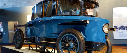 El legendario Rumpler Tropfenwagen en el Museo Tecnológico Alemán