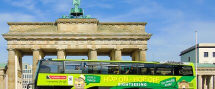 Stromma Bus in front of the Brandenburg Gate