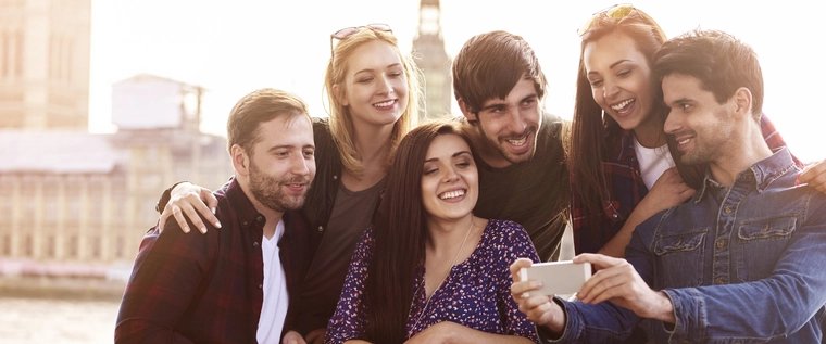 Gruppe beim Selfie