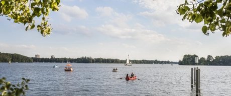 El lago Tegeler See en verano