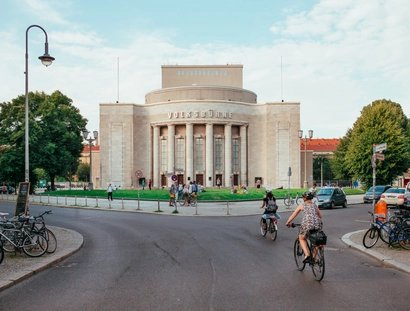Volksbühne am Rosa-Luxemburg-Platz