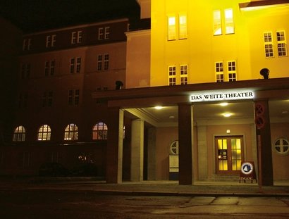 Das Weite Theater für Puppen und Menschen