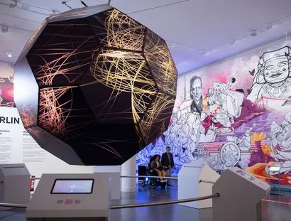Raum „Weltdenken“ in der Berlin Ausstellung BERLIN GLOBAL