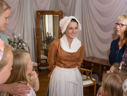 Familienführung mit der Kammerzofe Sophie im Schloss Charlottenburg