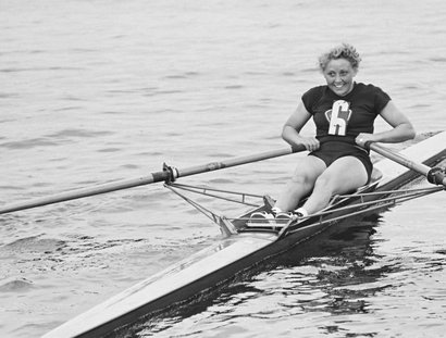 Liselotte Proll bei der Frühjahrsregatta in Grünau, 1954