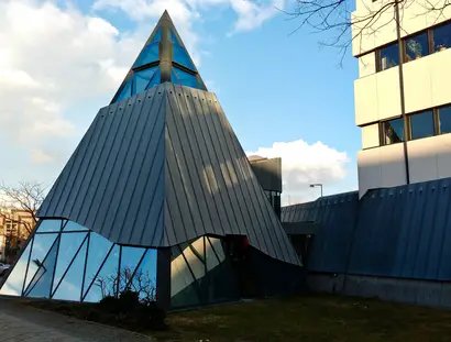 e_82234474e68cf1cbbe459c9b157667e6_img-hopop