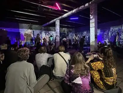 Urloquence Nr. 1: Ein Urschrei, Performance, DanceLab_27 & S27 Community mit Travis Broussard, Egon Elliut, Steffen Sennert, Luis Krummenacher und Jerszy Seymour