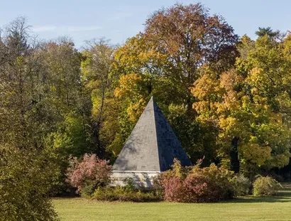 Neuer Garten, Pyramide