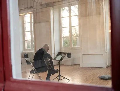 Ensemble Dedalus II: Didier Aschour spielt point/wave von Catherine Lamb