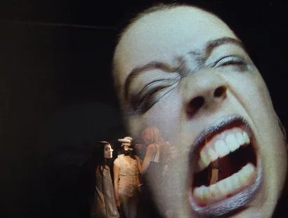 P14 – Vom Gewebe der Zeit oder die Angst davor zu begreifen, dass es im Leben um nichts geht