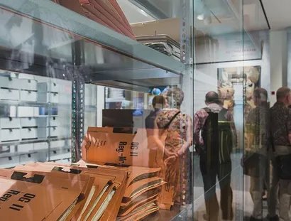 Ausstellung "Einblick ins Geheime"