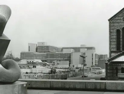 Kunstgewerbemuseum im Bau, ca. 1985 Foto: Archiv KGM, Fotograf unbekannt