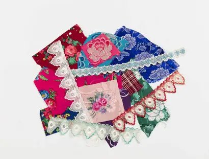 Stoffreste vom Umnähen von Röcken