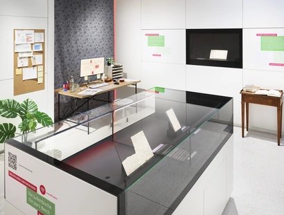 Ausstellungsansicht "Droste Digital. Handschriften – Räume – Installationen"