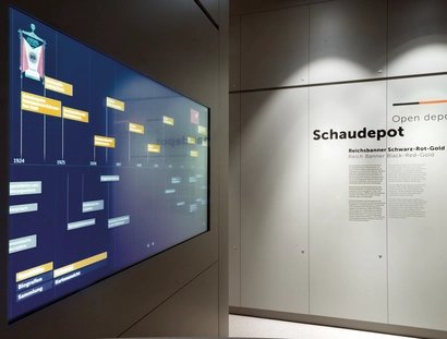 Schaudepot Reichsbanner Schwarz-Rot-Gold