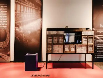 Ausstellungsansicht: (Un)sichtbare Orte. Siegfried Hirschmann – ein vergessener Industriepionier