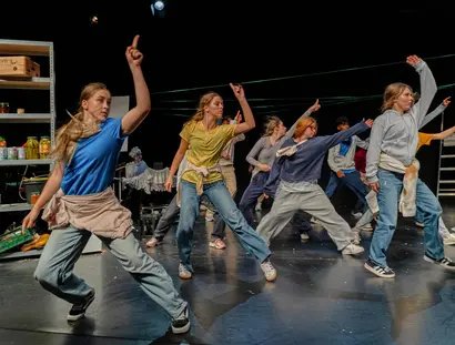 Zum Lachen in den Keller, LABYRINTH Theater Stuttgart