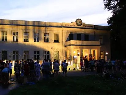 Archenhold-Sternwarte im Sonnenuntergang