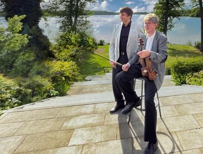 Thorsten Rosenbusch (Violine) und Dr. Eckart Möbius