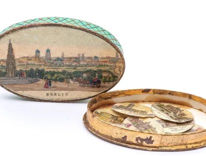 „Berlin“, Radierungen in Kästchen (circa 3 x 5,5 Zentimeter), um 1830