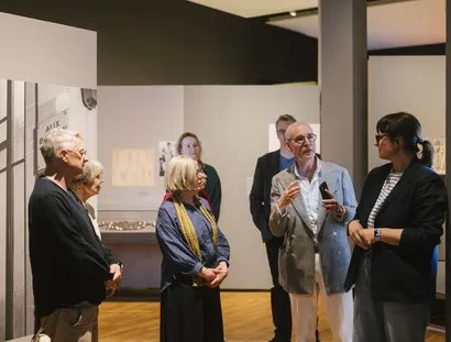 Blick in die Ausstellung "Many shades of Grés"