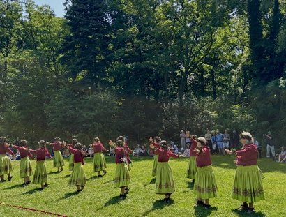 Hula kahiko „He mele no Harry Maitey“