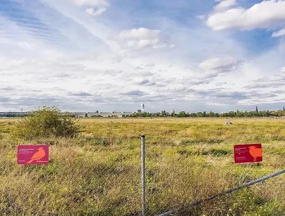 Stadtökologische Führung im Tempelhofer Feld