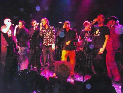 Das Original Oberkreuzberger Nasenflötenorchester