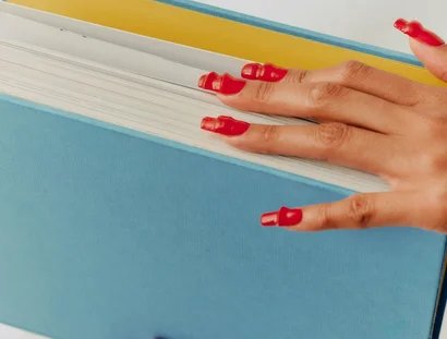 Drag Queen Geschichtenlesung