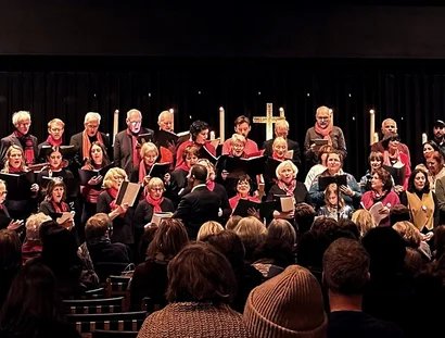 »Ulme-Chor mit Omar Znkawan Band« – Sommerkonzert