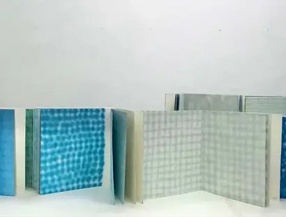 Nora Schattauer, Blaue Bücher, Ateliereinblick, 2026