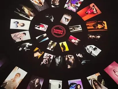 »Electric Lights – Women in Electronic Music« Portraits an der Kuppel Planetariumssaal 