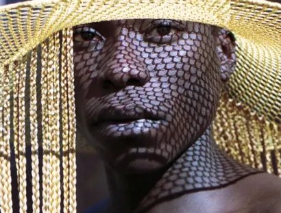 Hide & Seek (Ebongwa Longue – Tree of life) - Kéwè K Bonono