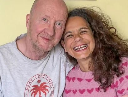 Lesung mit Mariam Kurth - Und alle Laternen gingen an