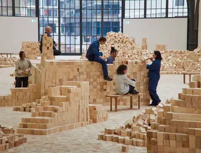Lina Lapelytė. We Make Years Out of Hours, Ausstellungsansicht Hamburger Bahnhof – Nationalgalerie der Gegenwart, Berlin, 2026