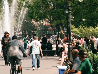 Was sollen öffentliche Räume leisten und wer entscheidet darüber?