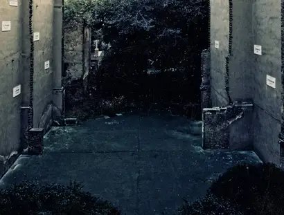 Christian Boltanski, The Missing House, 1990