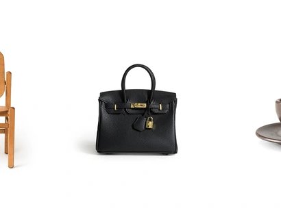 Kinderstuhl "Heidi", Entwurf: Hans Brockhage, VEB Klappmöbel, Bad Suderode, Sammlung Werkbundarchiv – Museum der Dinge, „Luxus Leder Handtasche für Damen“ in Birkin Bag-Optik, Sandberg, Hongkong, 2024, Espressotasse aus Kaffeesatz der Berliner Firma 