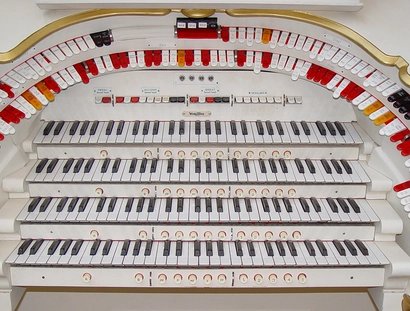 Spieltisch der Mighty-Wurlitzer-Theaterorgel