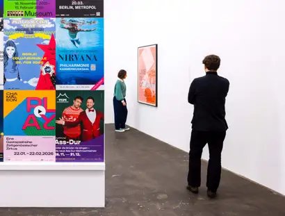 Ausstellungsansicht „Saâdane Afif. Five Preludes“, Hamburger Bahnhof – Nationalgalerie der Gegenwart, 12.12.2025 – 13.09.2026, Abgebildet: The Fountain Archives, 2008-2020