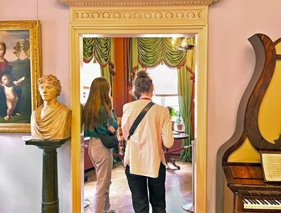 Originalgetreu eingerichtete Räume zeigen, wie die Berliner Kaufmannsfamilie Knoblauch vor rund zweihundert Jahren lebte.