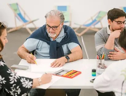 Veranstaltungen in Berlin: Experimentelle Porträts und Körperbilder