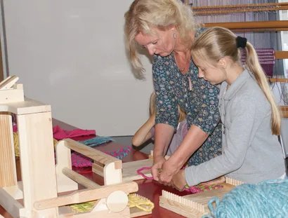 SPSG-Museumswerkstatt am Schloss: Zauberhaftes aus Wolle und Seide