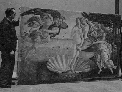 Installation von Botticellis „Geburt der Venus“ im Petit Palais für die Ausstellung „Art Italien: De Cimabue à Tiepolo“, 1935